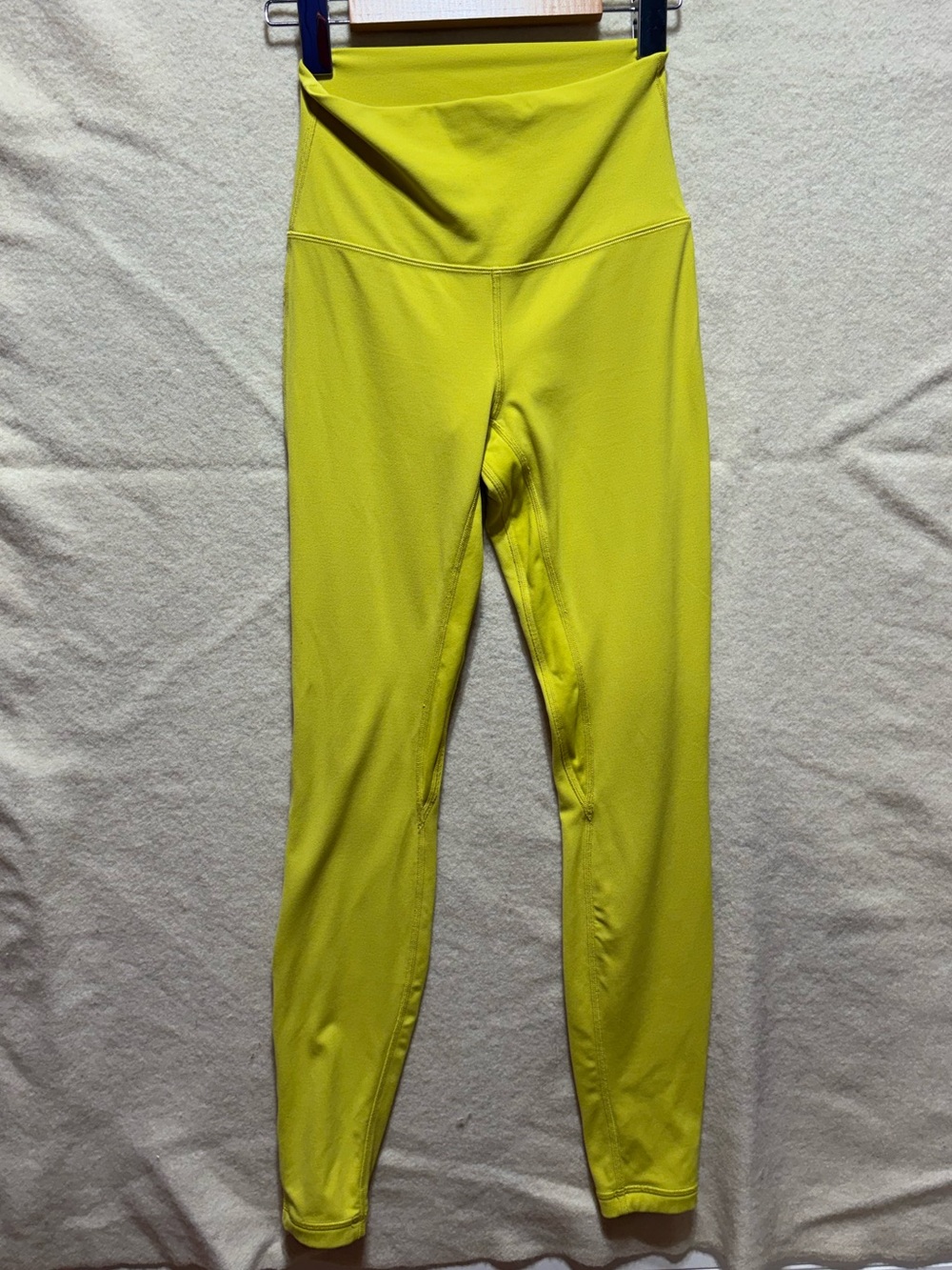 Lululemon Align High-Rise Leggings Women’s Neon Yellow Lime Yoga Pants size 2-4 - Picture 2 of 5